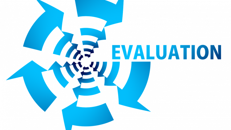 Arrows in a Circle with the word Evaluation